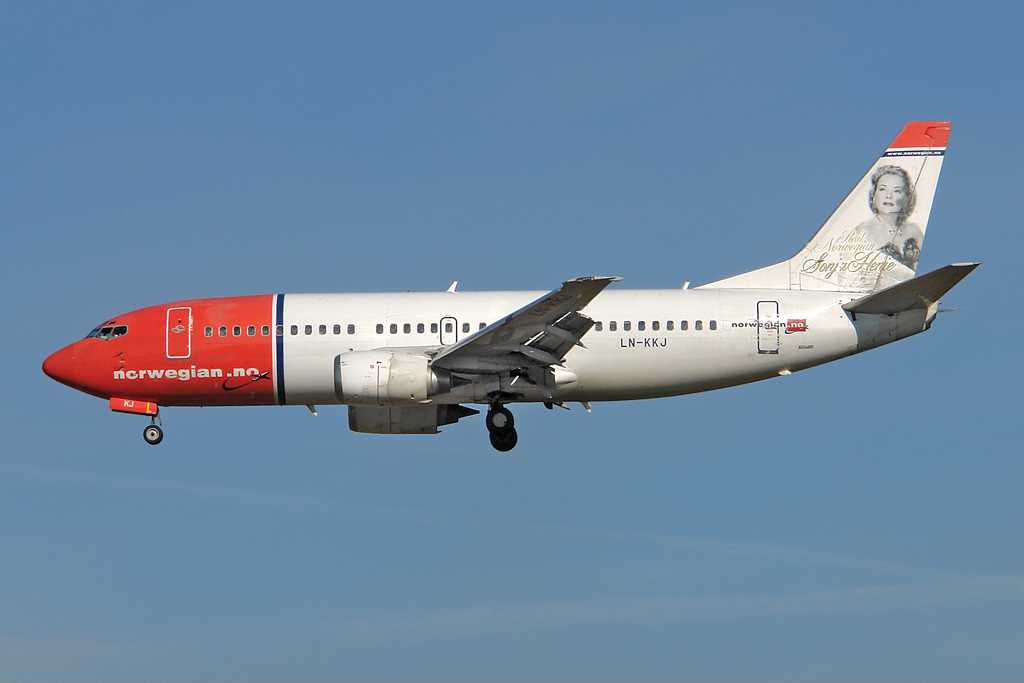 Norwegian Air Shuttle | Boeing 737-36N | LN-KKJ