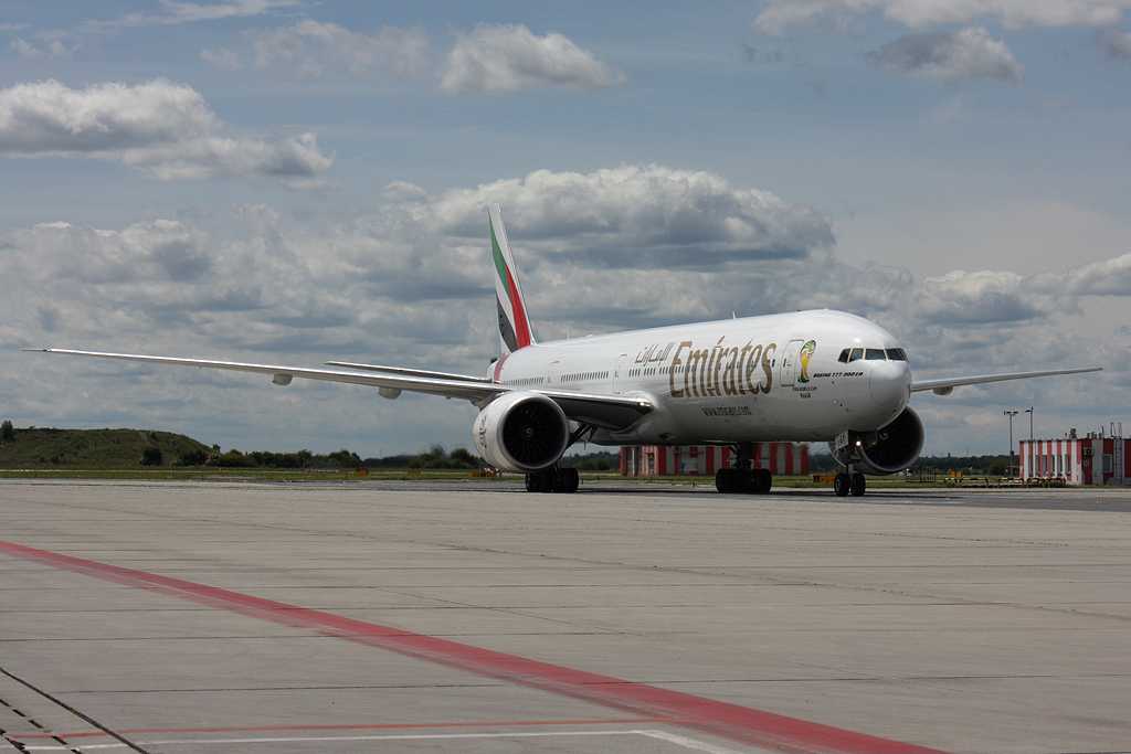 Emirates | Boeing 777-31HER | A6-EGY